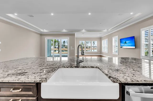 $824,900 | 327 Tupelo Lake Drive, Summerville, SC 29486