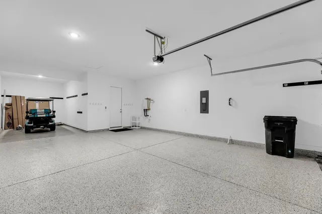 $824,900 | 327 Tupelo Lake Drive, Summerville, SC 29486