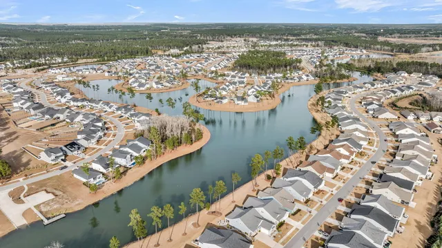 $824,900 | 327 Tupelo Lake Drive, Summerville, SC 29486