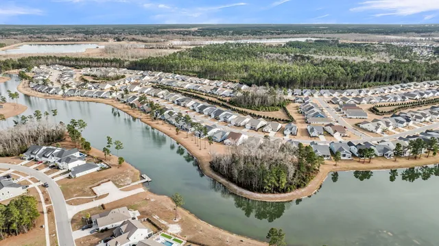 $824,900 | 327 Tupelo Lake Drive, Summerville, SC 29486