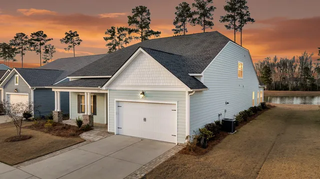 $824,900 | 327 Tupelo Lake Drive, Summerville, SC 29486