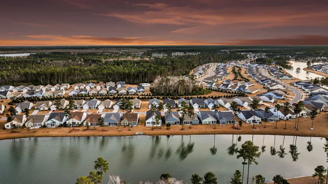 $824,900 | 327 Tupelo Lake Drive, Summerville, SC 29486