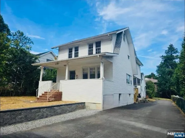 $5,000 | 18 Adams Terrace, Unit A, Clifton, NJ 07013