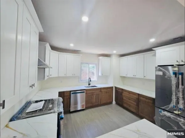 $5,000 | 18 Adams Terrace, Unit A, Clifton, NJ 07013