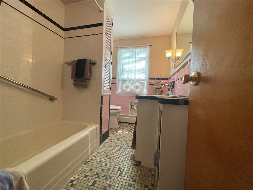 16 Overhill Road Warren, RI 02885 - Photo 34 of 49 View of main bathroom