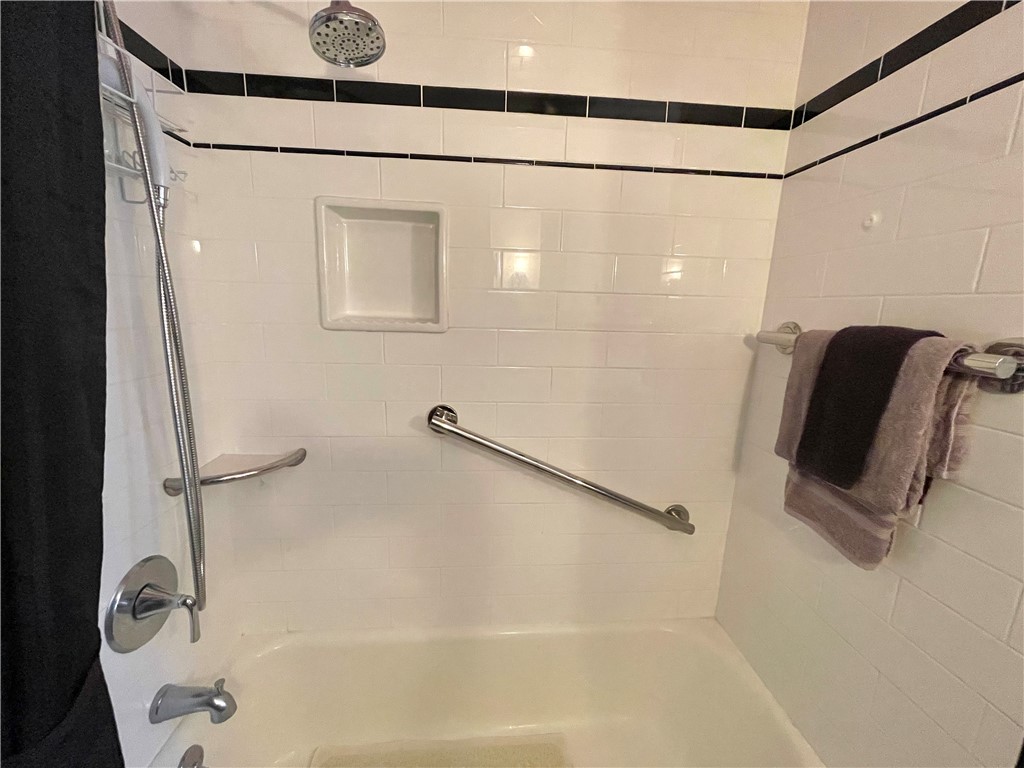 16 Overhill Road Warren, RI 02885 - Photo 36 of 49 Nicely updated tub / shower.