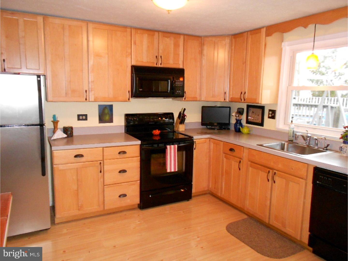 9 Raleigh Lane Marlton, NJ 08053 - Photo 5 of 22 Kitchen