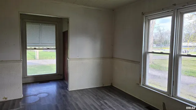 $140,000 | 205 South Shaw Street, Harrisburg, IL 62946