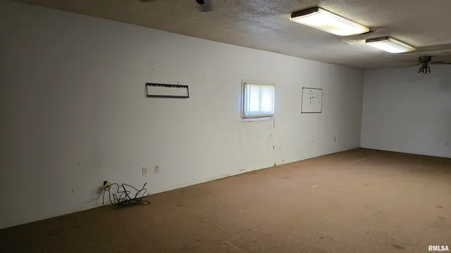 $140,000 | 205 South Shaw Street, Harrisburg, IL 62946