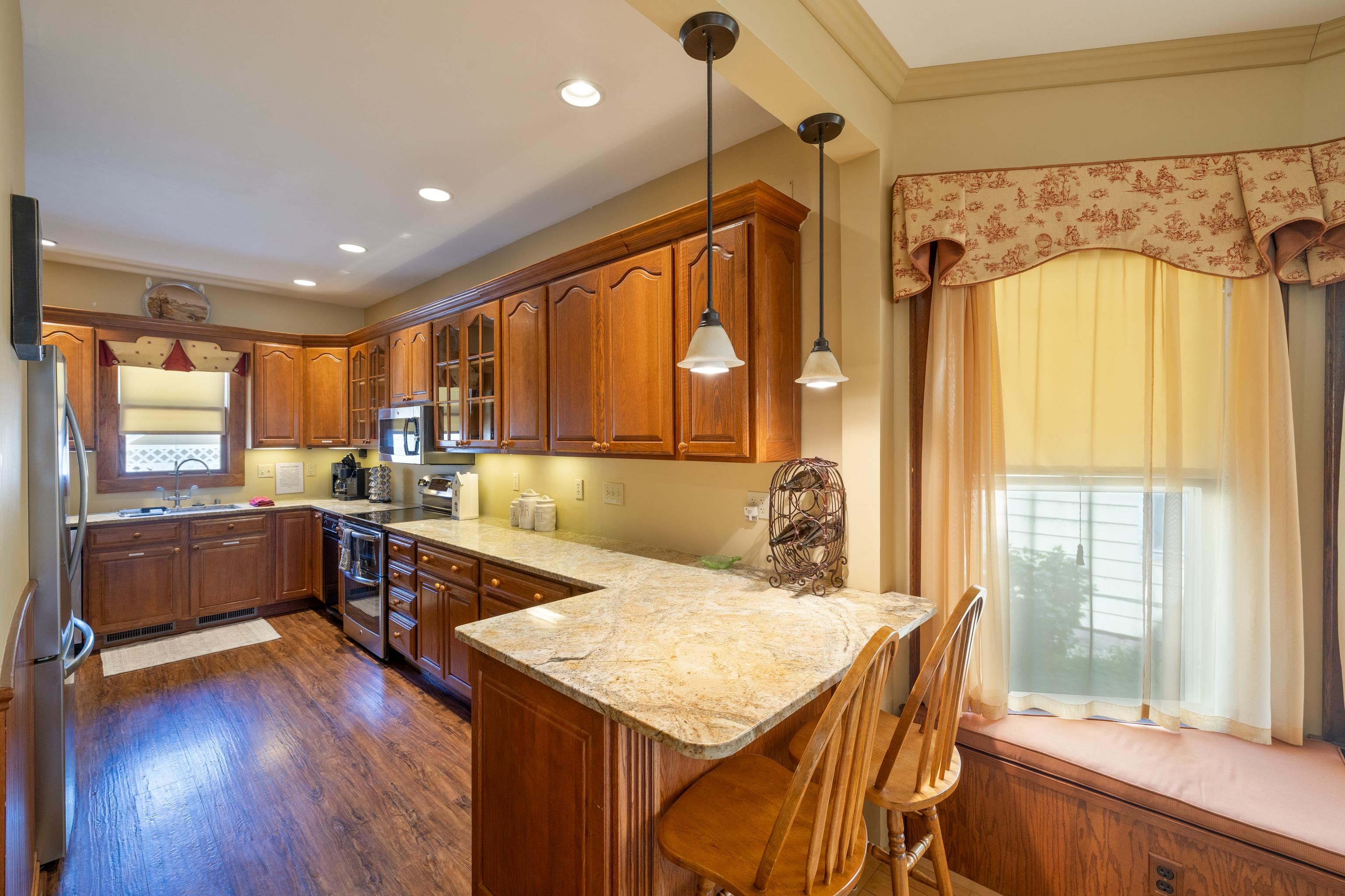 312 Washington Wisconsin Dells, WI 53965 - Photo 10 of 75