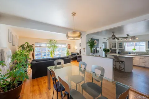 $1,599,999 | 196-11 Pompeii Avenue | Holliswood Jamaica