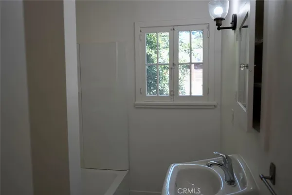 $2,800 | 2117 Verde Street, Pasadena, CA 91107