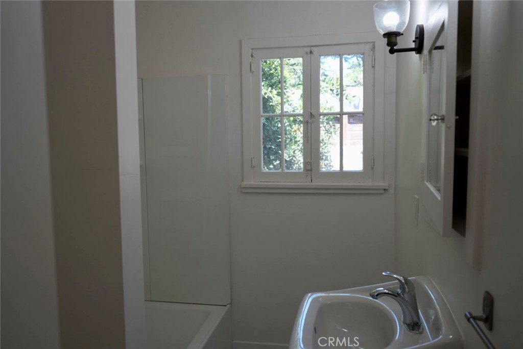2117 Verde Street Pasadena, CA 91107 - Photo 10 of 13 a bathroom with a toilet
