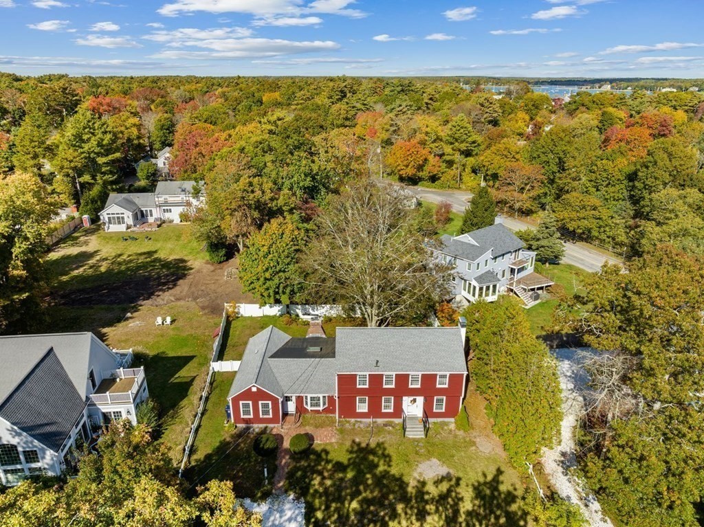 7 Zora Road Marion, MA 02738 - Photo 2 of 38 a view of a city