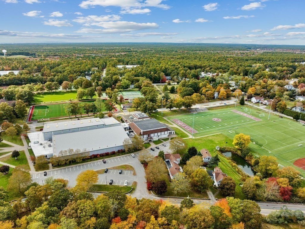 7 Zora Road Marion, MA 02738 - Photo 29 of 38 a view of a city
