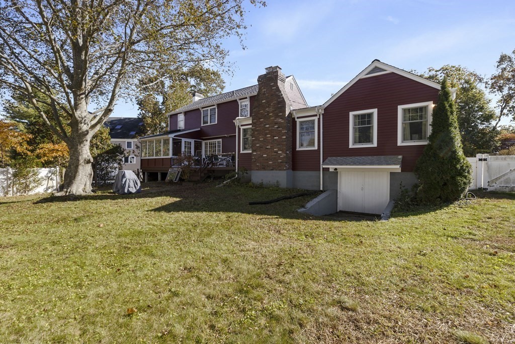 7 Zora Road Marion, MA 02738 - Photo 6 of 38 a front view of a house with a yard