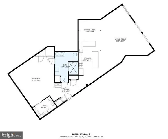 a picture of a room with a floor plan