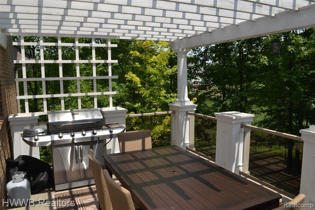 1730 Hosner Road Oxford, MI 48370 - Photo 21 of 24 21-Deck off Kitchen (Copy).JPG