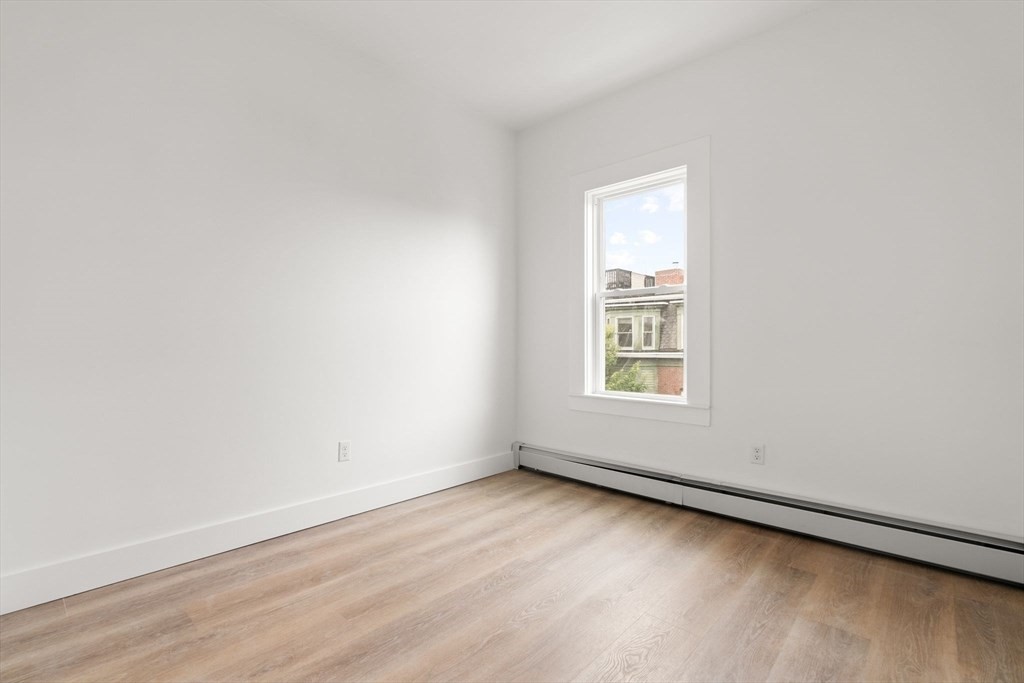 467 East 3rd Street, Unit 3 Boston, MA 02127 - Photo 11 of 19