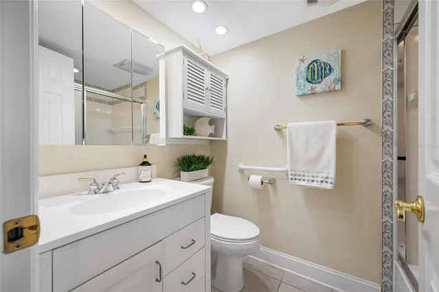 $329,900 | 3400 Cove Cay Drive, Unit 7C, Clearwater, FL 33760