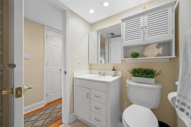 $329,900 | 3400 Cove Cay Drive, Unit 7C, Clearwater, FL 33760