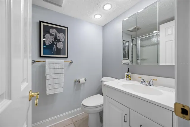 $329,900 | 3400 Cove Cay Drive, Unit 7C, Clearwater, FL 33760