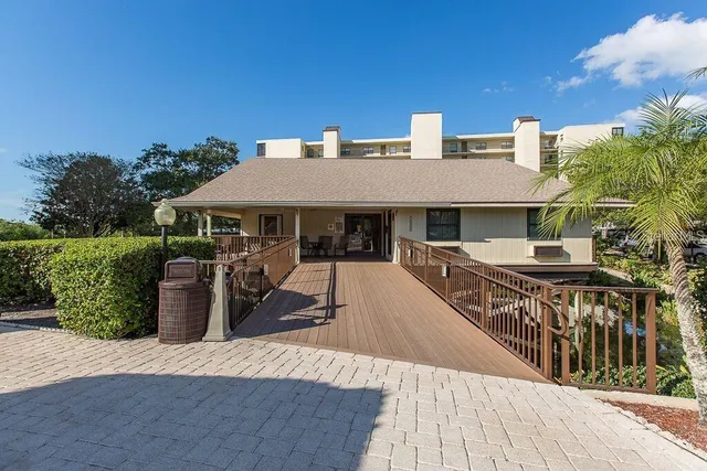 $329,900 | 3400 Cove Cay Drive, Unit 7C, Clearwater, FL 33760