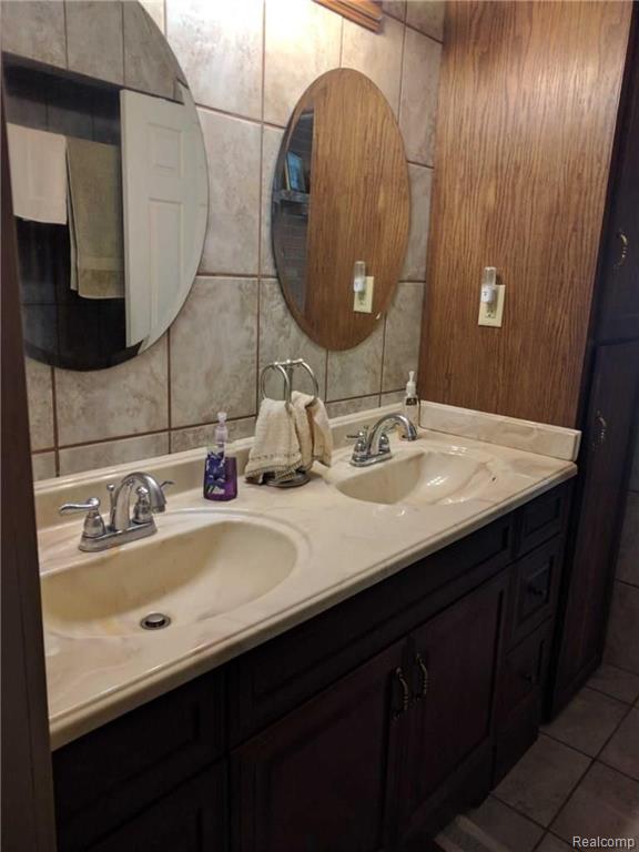 4171 North Genesee Road Flint, MI 48506 - Photo 37 of 38