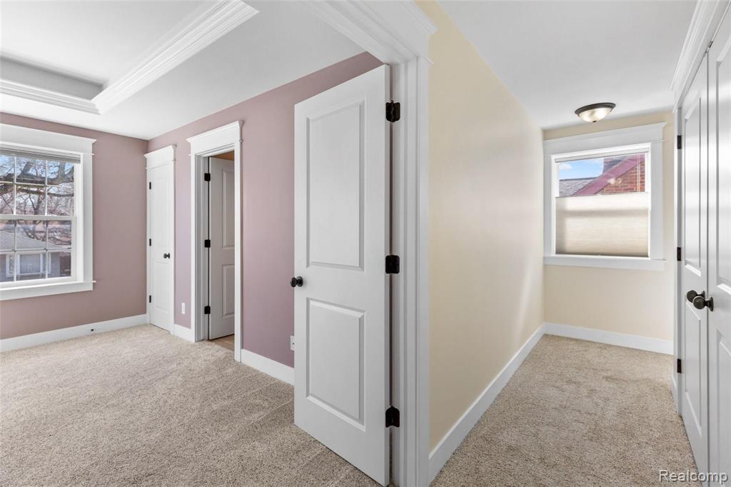 605 Lockwood Road Royal Oak, MI 48067 - Photo 18 of 35