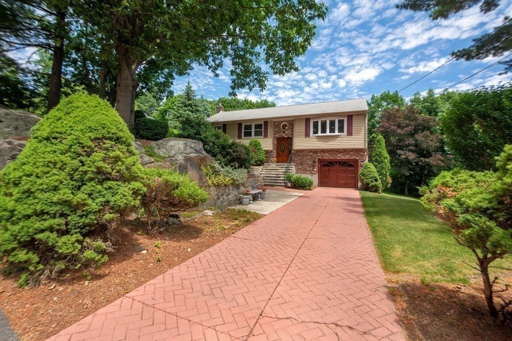 9 Hickory Hill Road Wakefield, MA 01880 - Photo 25 of 32 Gallery Image 25
