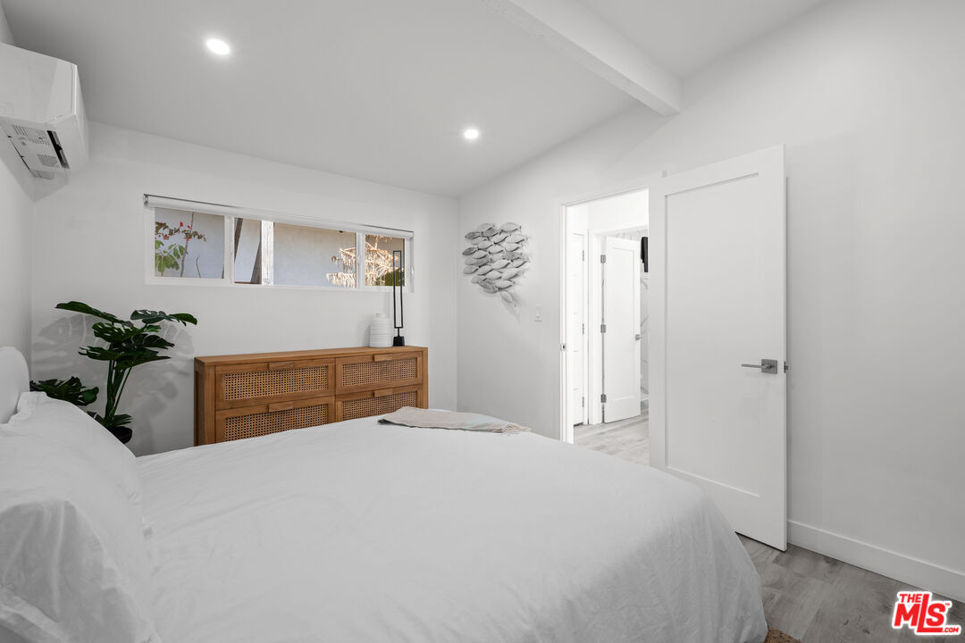 25154 Malibu Road, Unit 2 Malibu, CA 90265 - Photo 17 of 34