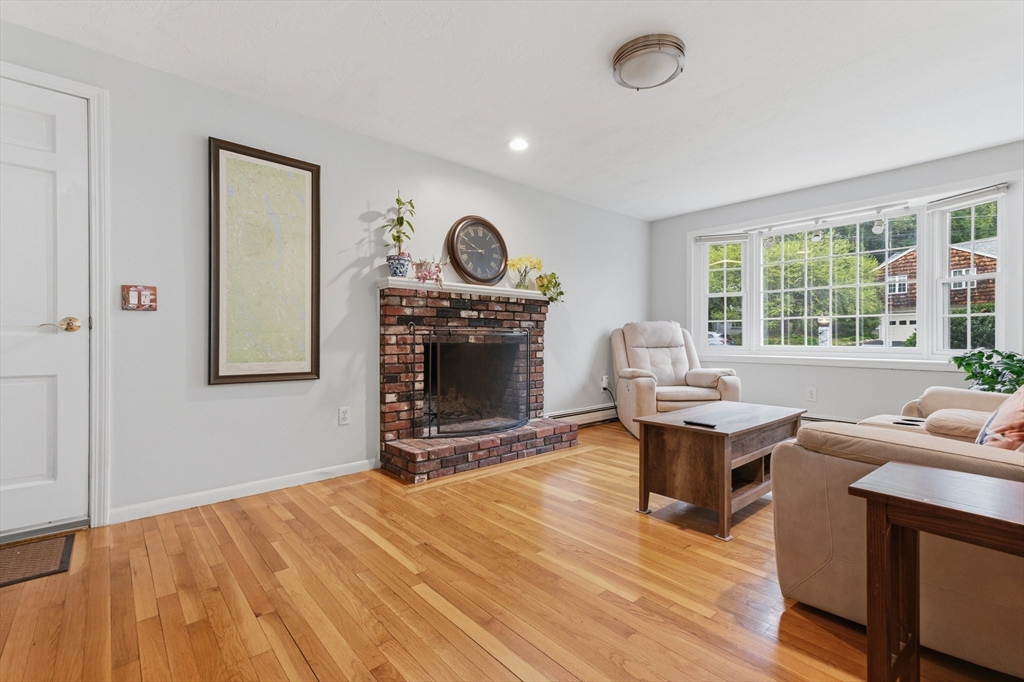 14 Fox Hill Road Framingham, MA 01701 - Photo 17 of 42 Gallery Image 17