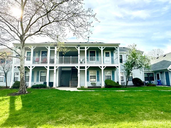 $1,900 | 196 Wycoff Way West, East Brunswick, NJ 08816