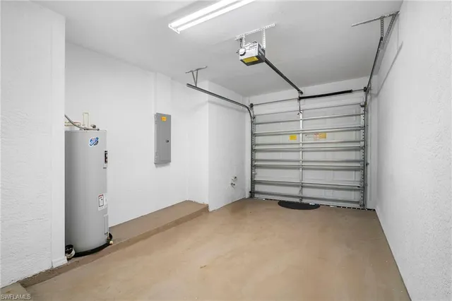 a view of room that has a walk in closet