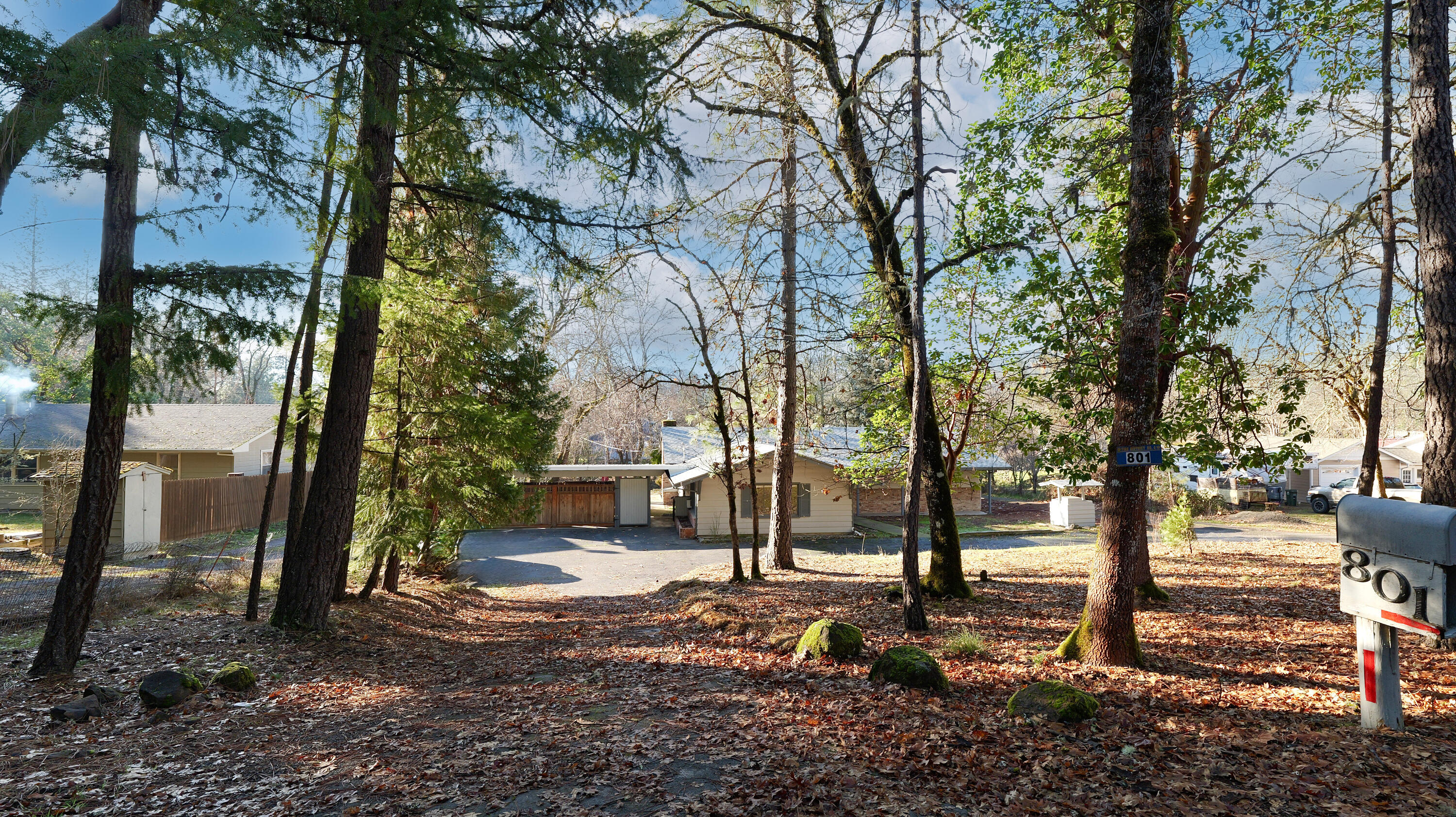 801 Old Ferry Road Shady Cove, OR 97539 - Photo 1 of 24 Front View