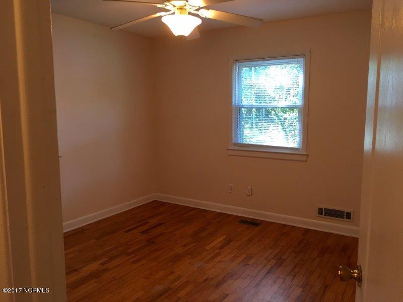 859 Washington Acres Road Hampstead, NC 28443 - Photo 3 of 12 FullSizeRender (10)