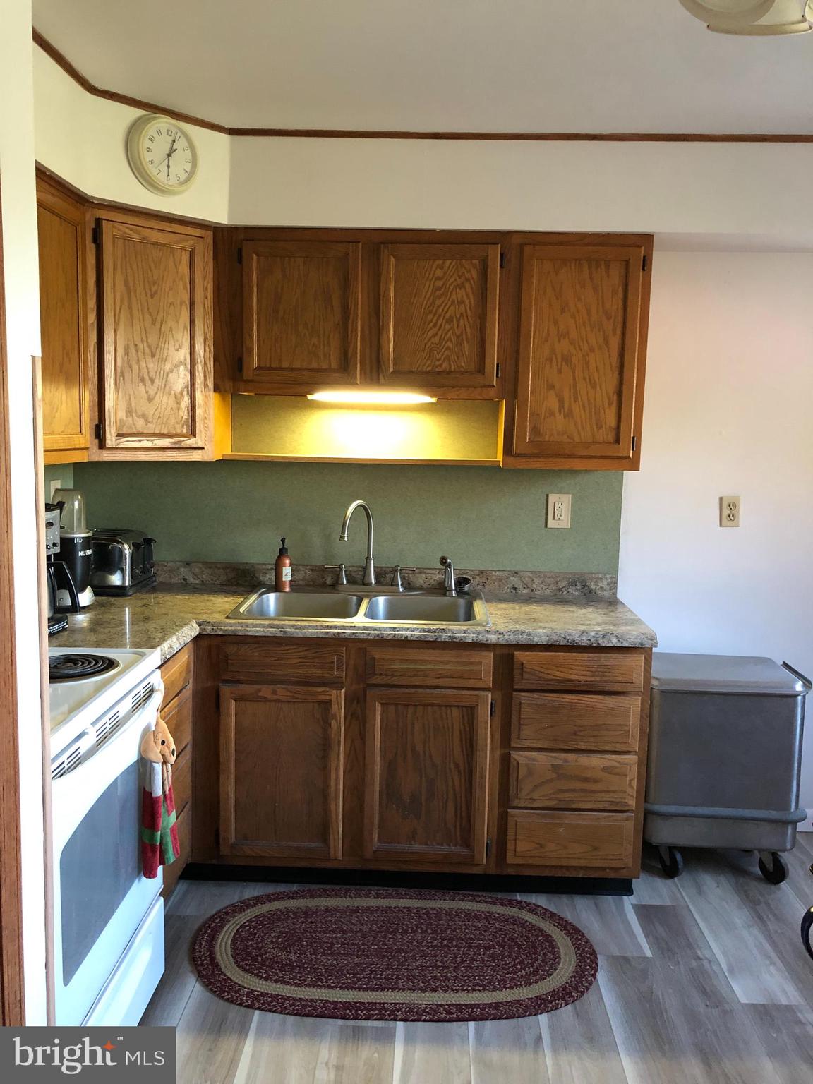 171 California Road Quakertown, PA 18951 - Photo 3 of 10 Ktichen