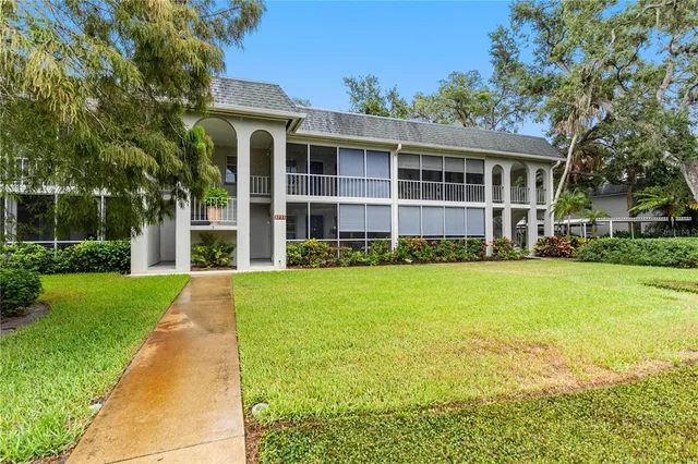 $315,000 | 3711 Almeria Avenue, Unit 3N, Sarasota, FL 34239