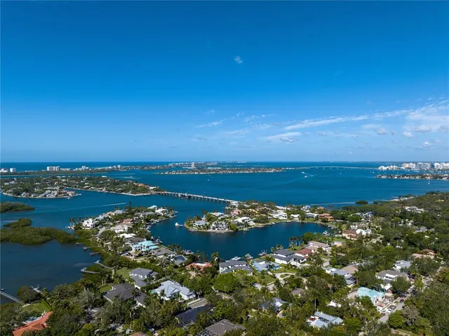 $315,000 | 3711 Almeria Avenue, Unit 3N, Sarasota, FL 34239