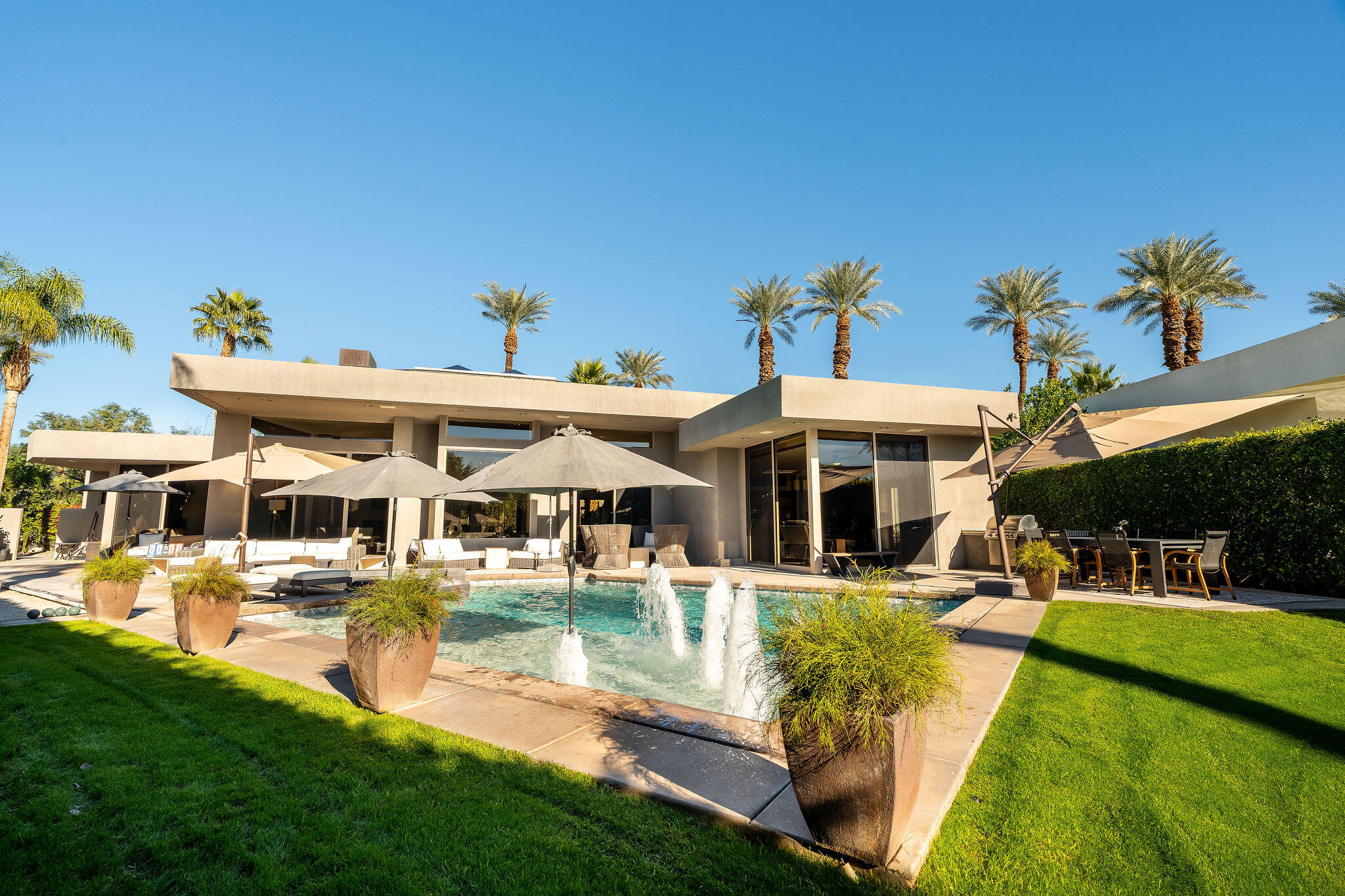 108 Waterford Circle Rancho Mirage, CA 92270 - Photo 37 of 41 Pool