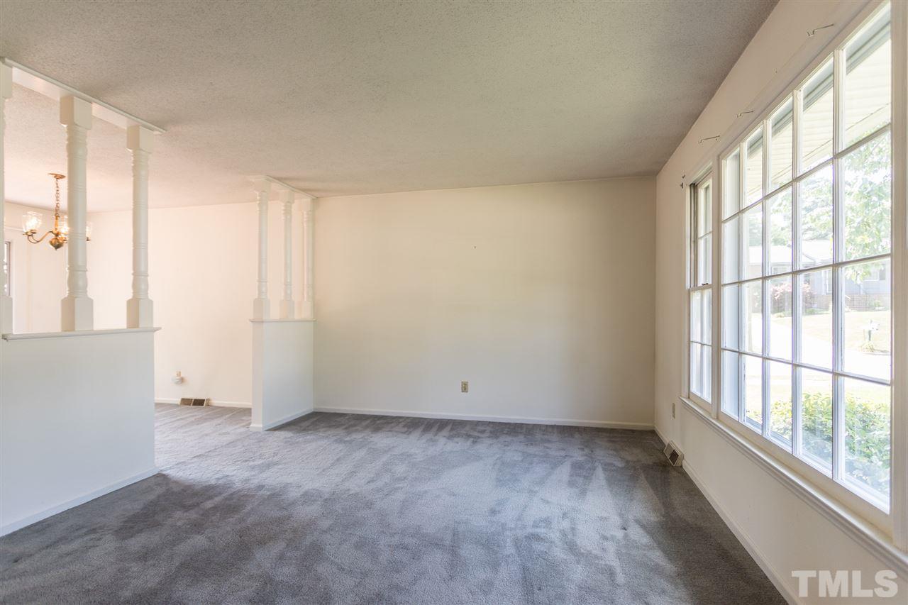 3100 Selkirk Place Raleigh, NC 27604 - Photo 7 of 30