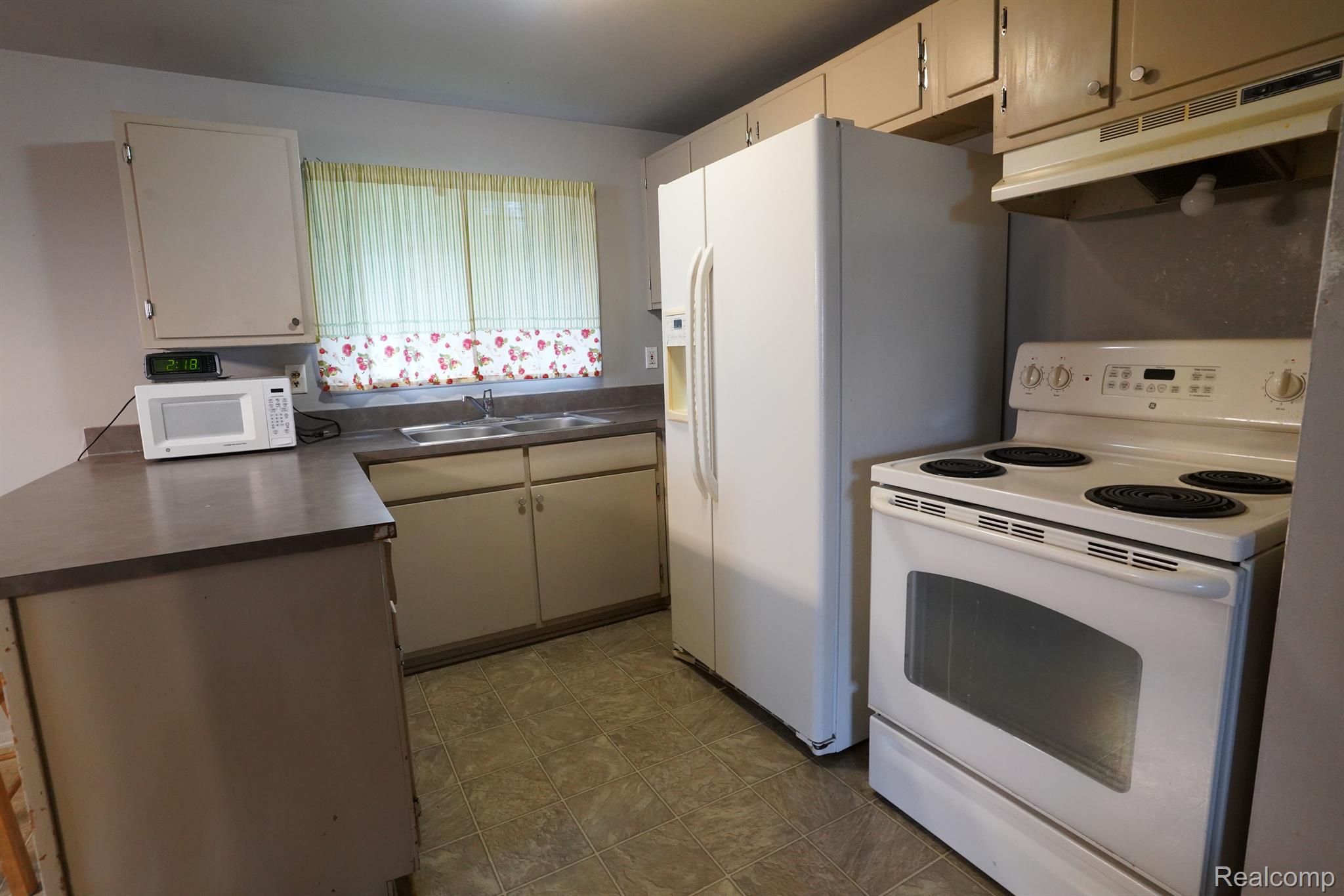 2089 O’Brien Road Mount Morris, MI 48458 - Photo 5 of 12 Gallery Image 5
