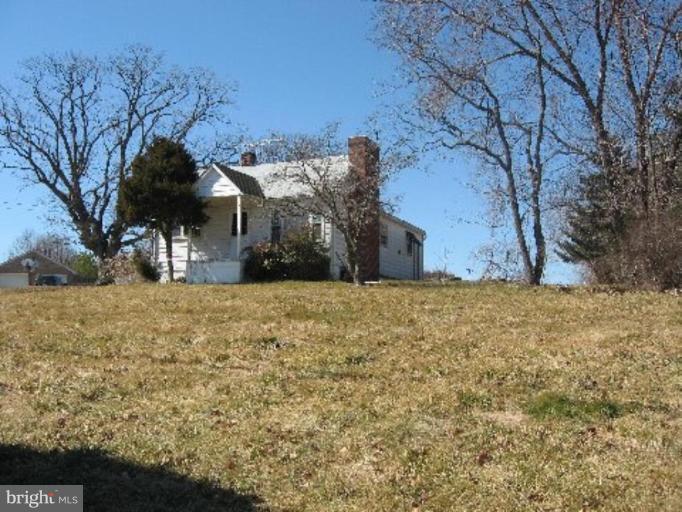 800 Utterback Store Road Great Falls, VA 22066 - Photo 1 of 7 Exterior (Main)