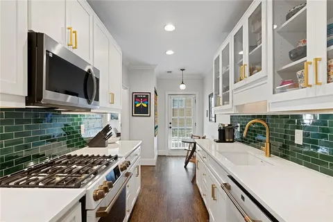 $379,900 | 653 North Highland Avenue Northeast, Unit 4, Atlanta, GA 30306