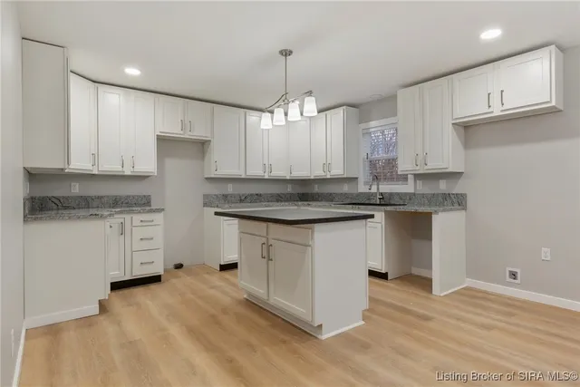 $389,000 | 621 Leon Prall Road, Otisco, IN 47163