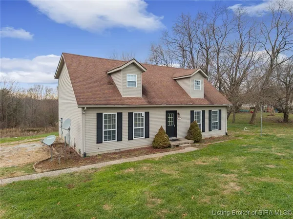 $369,000 | 621 Leon Prall Road, Otisco, IN 47163