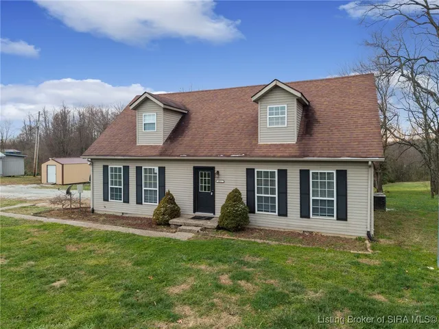 $389,000 | 621 Leon Prall Road, Otisco, IN 47163