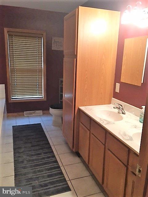 4401 Beaumont Road Dover, PA 17315 - Photo 16 of 26 Gallery Image 16