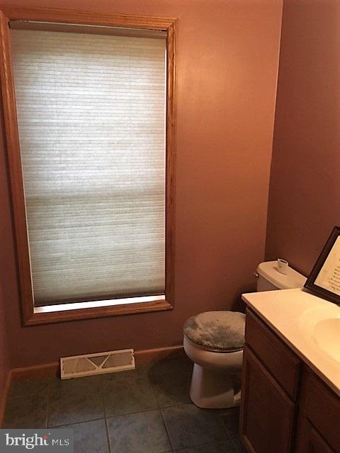 4401 Beaumont Road Dover, PA 17315 - Photo 17 of 26 Gallery Image 17