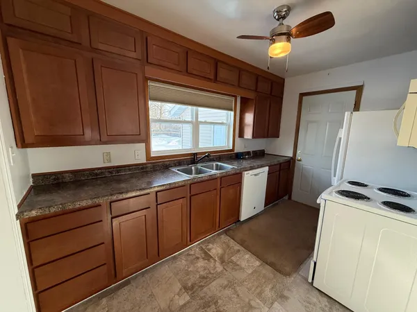 $150,000 | 210 Elm Street Northeast, Fertile, MN 56540